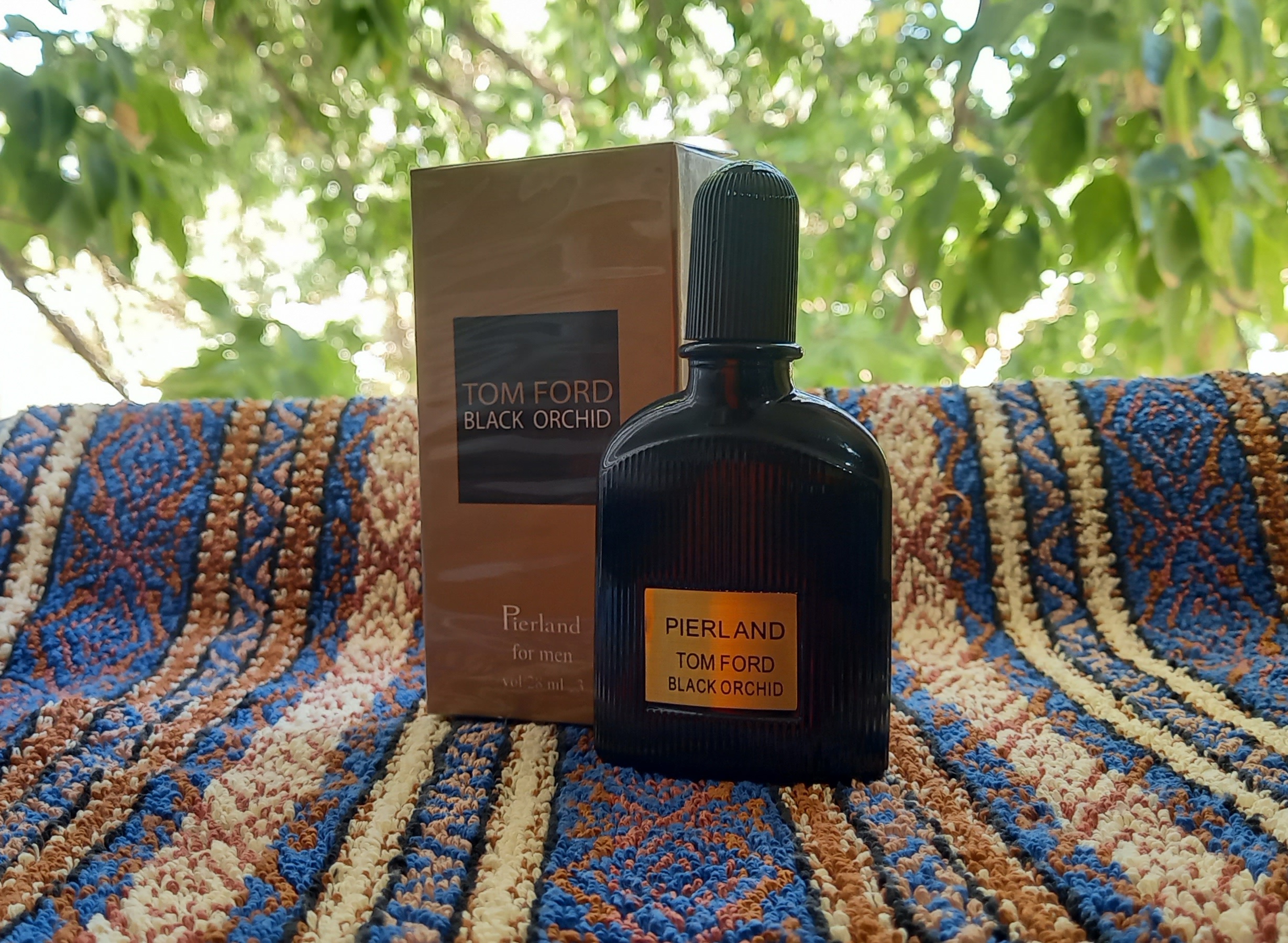 ادکلن اورجینال پیرلند مدل تام فورد مردانه با تاریخ دراز مدت و ماندگاری بالا